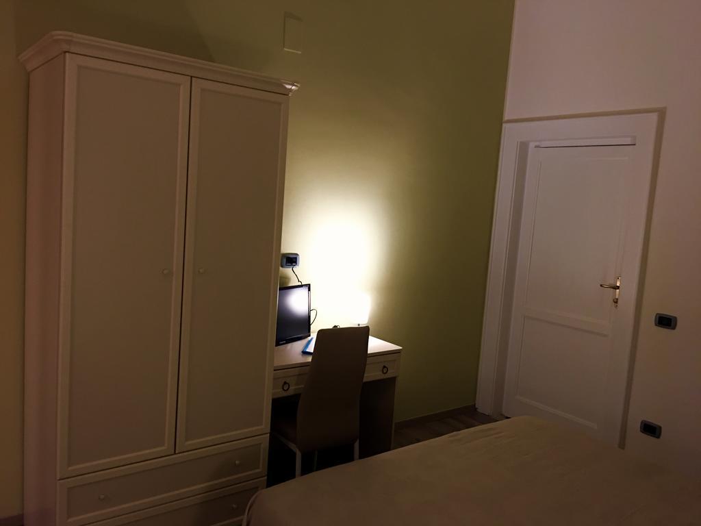 Bed And Breakfast Nonna Maria Taranto Exterior foto